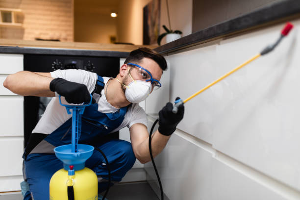 Best Wildlife Control Services  in Encinal, TX